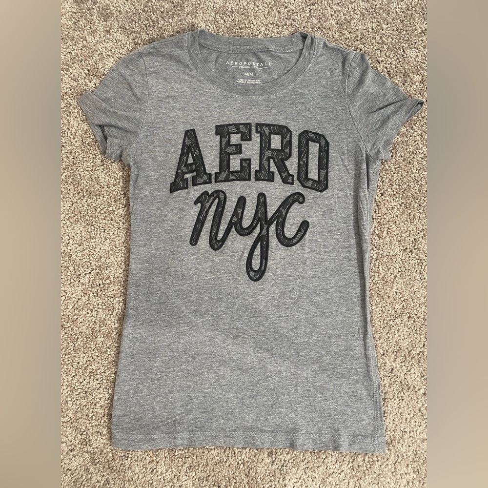 Y2K Aeropostale gothic lace graphic tee